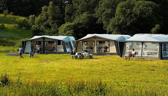 Caravan overschrijven: wat je moet weten en regelen
